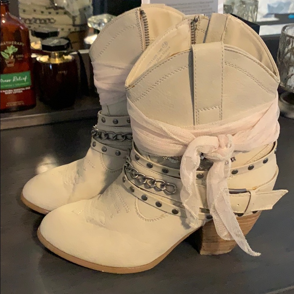 Not Rated boots from BKE